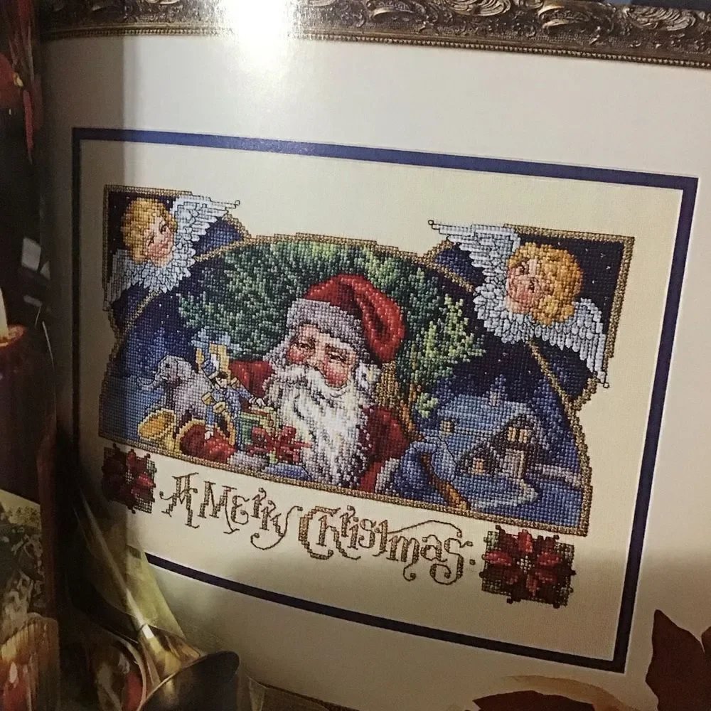 Holiday‎ Reverie Leisure Arts Cross Stitch Pattern Book